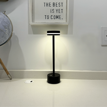 LuxeLight - Trådlös Bordslampa