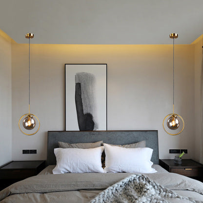 Glas Hänglampa med Guldram Utförande