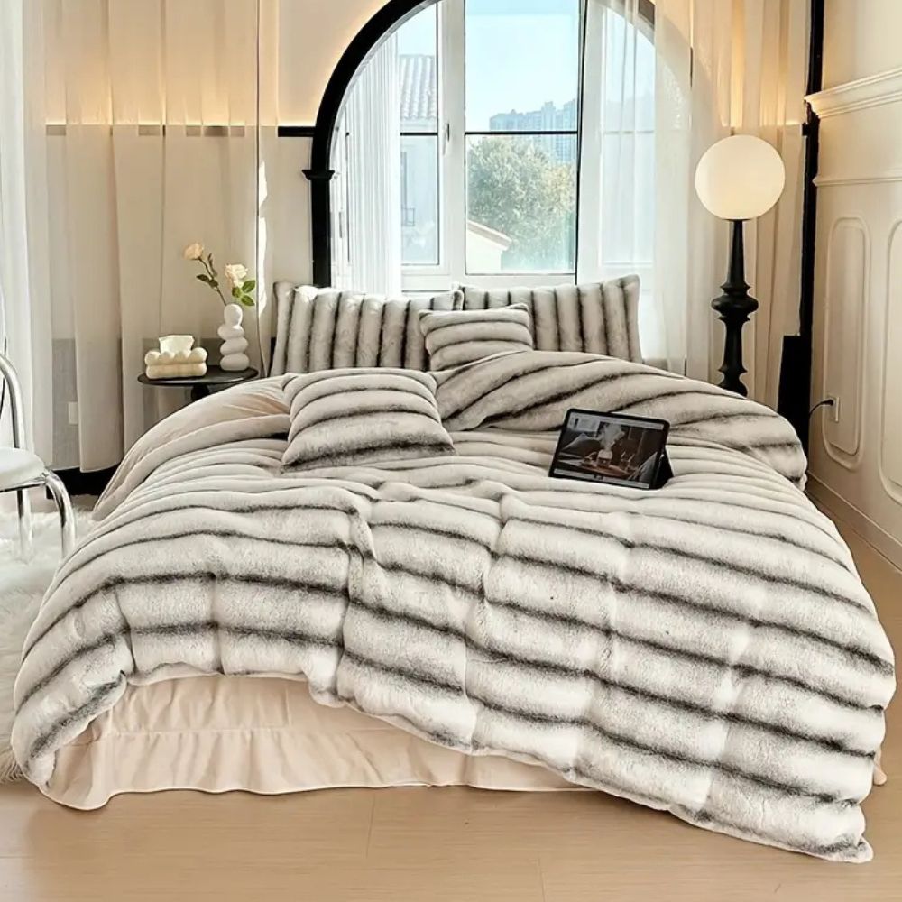 Rynkad Falsk Kaninpäls Filt