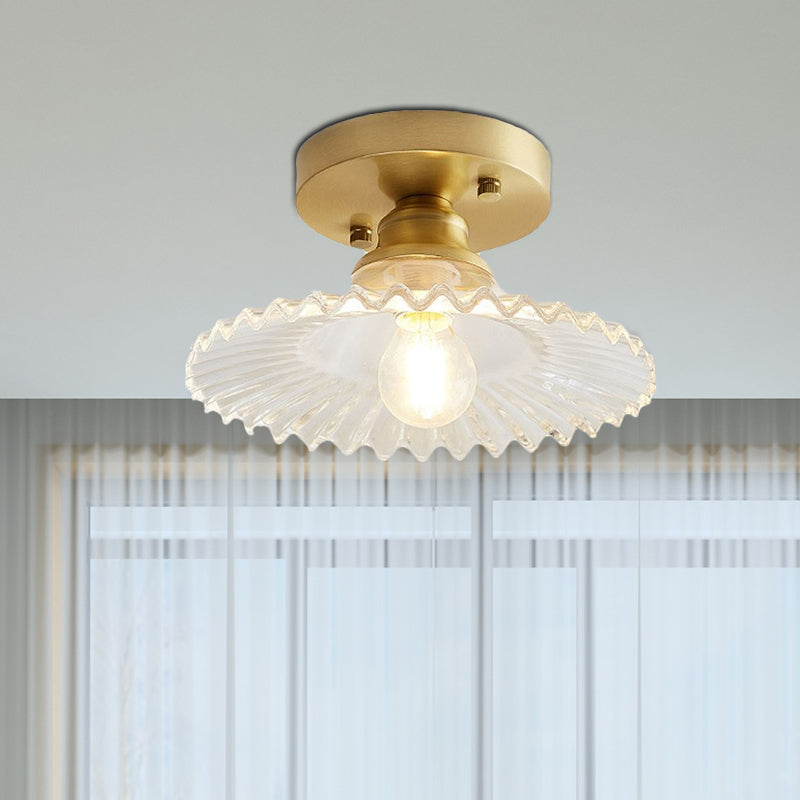 Industriell semi-flush taklampa med grön ribbad glaslakupp