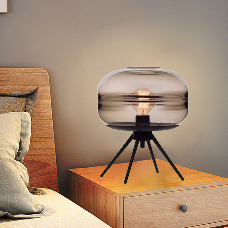 GlassLuxe – Modern fyrbent bordslampa med stilren design