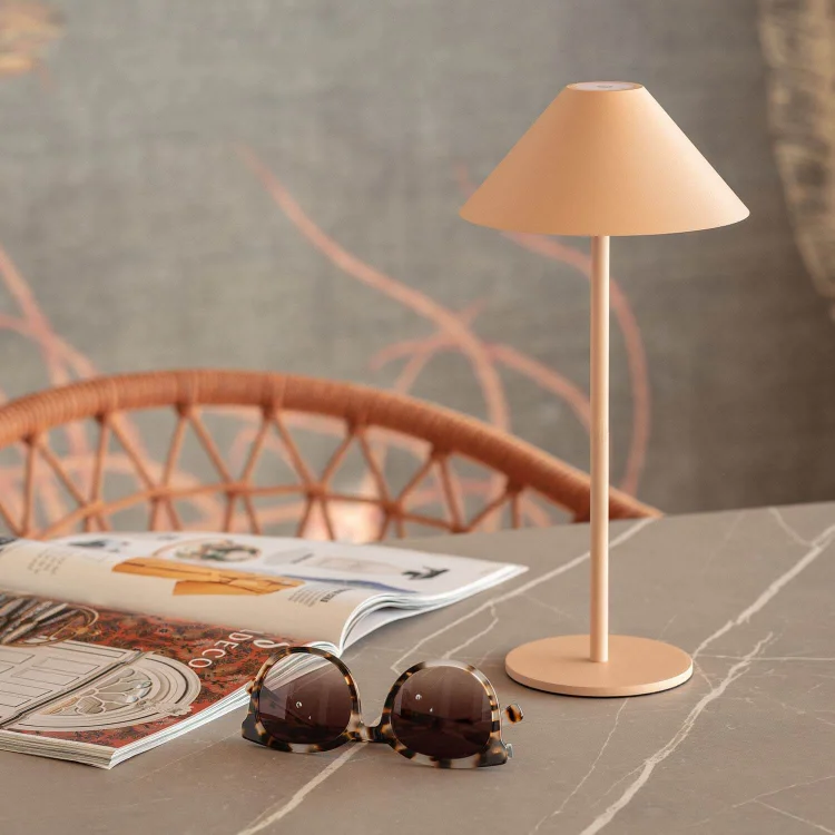 Royelux Trådlös Kegelampa - Dimbar &amp; Vattentålig