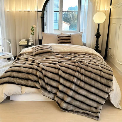 Rynkad Falsk Kaninpäls Filt