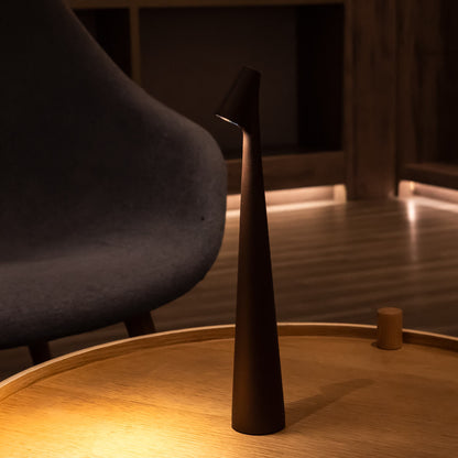 GlowContour – Stilren skrivbordslampa med skulpterad design