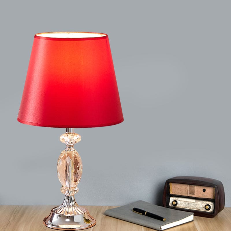 EleganceBeam - Design bordslampa med konform och facetterade glaskuber