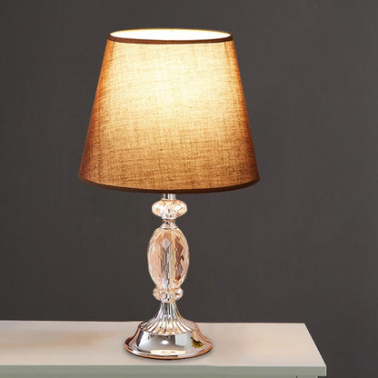 EleganceBeam - Design bordslampa med konform och facetterade glaskuber