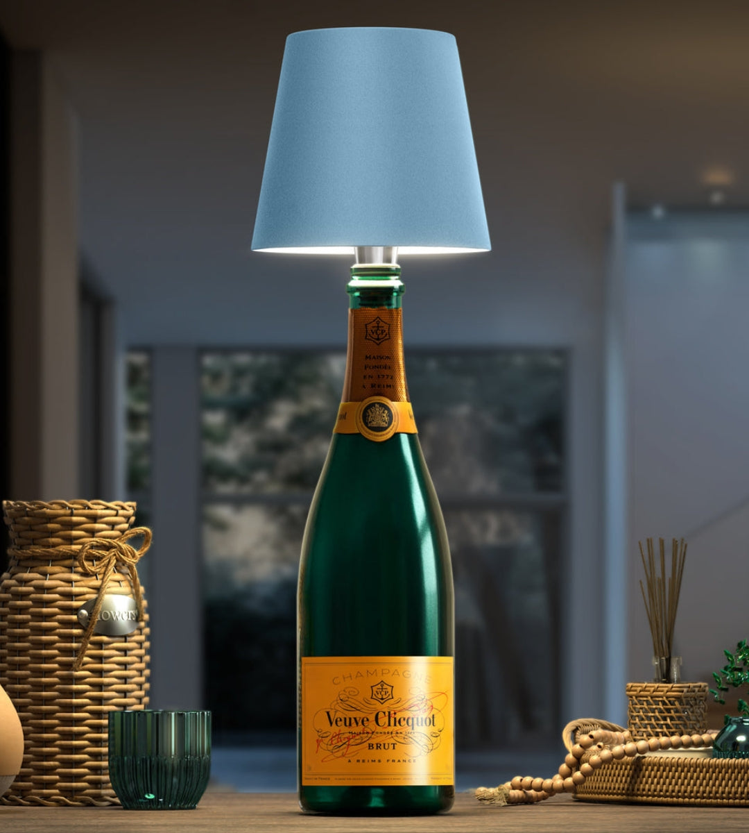 GlowCarafe – Konstnärlig flaskbordslampa