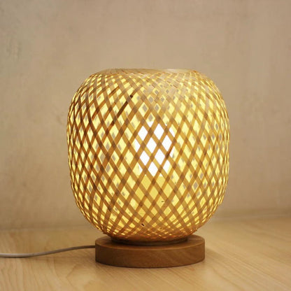 Enkel Nordisk Bordslampa