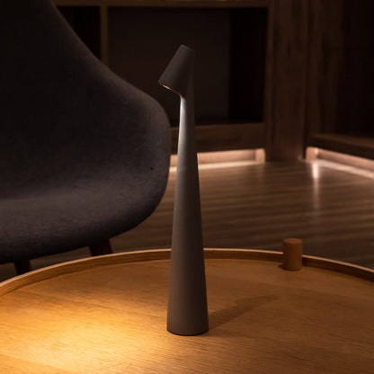 GlowContour – Stilren skrivbordslampa med skulpterad design