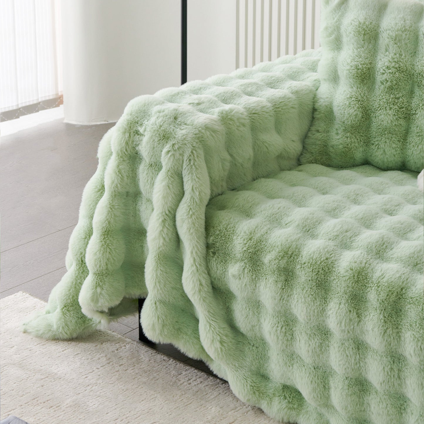 Luxe Ripple Faux Fur Sofföverdrag - Modernt, Stilrent & Hållbart Soffaskydd