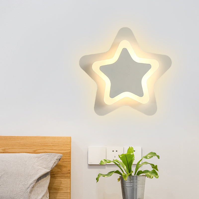 SkandinaviskStjärna - Skandinavisk LED Vägglampa i Svart/Vit med Akrylnuance