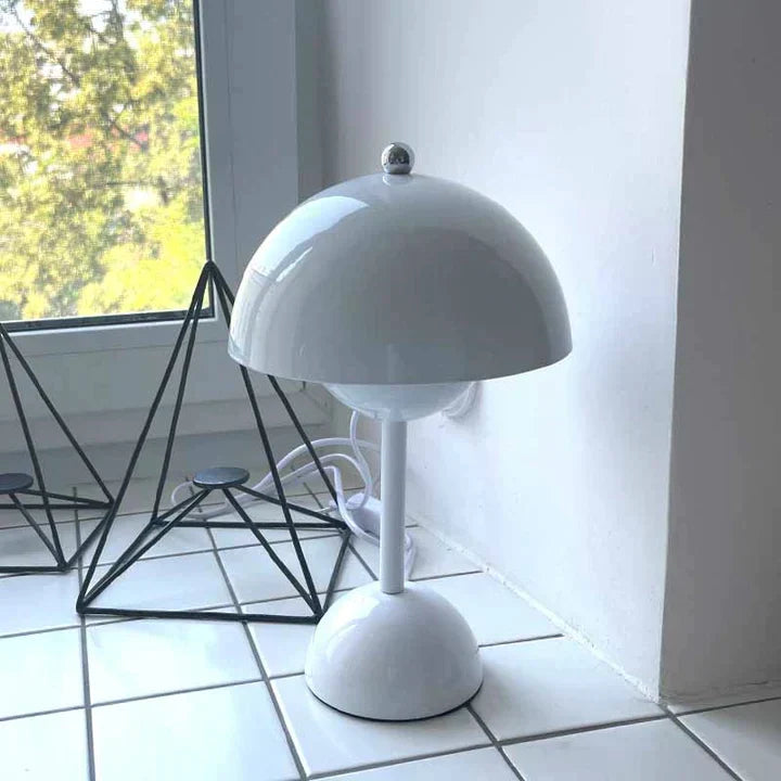 Aurora Lux - Skandinavisk Bordslampa