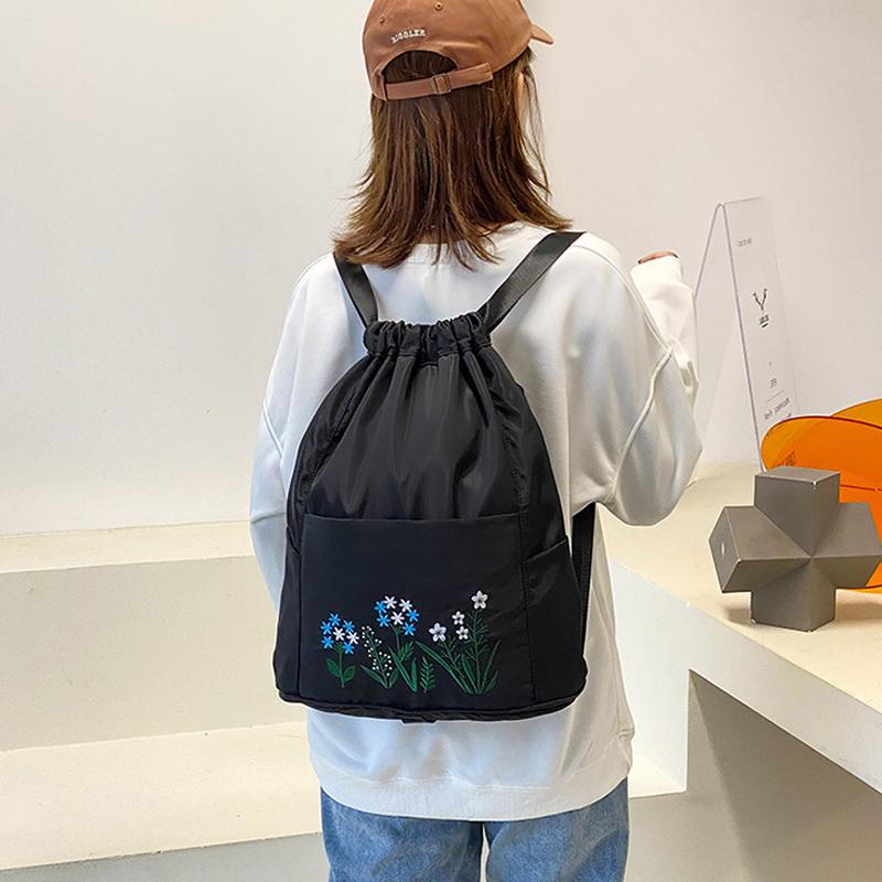 Carvallo – En ryggsäck. För alla vägar i världen.