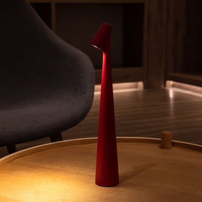 GlowContour – Stilren skrivbordslampa med skulpterad design