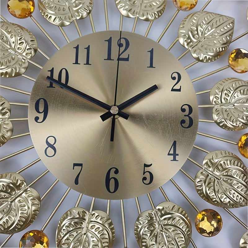 Modern Tyst Väggklocka med Guldbladdesign – Metall, Rund Klocka, AA Batteri, Tyst för Vardagsrum och Matrum