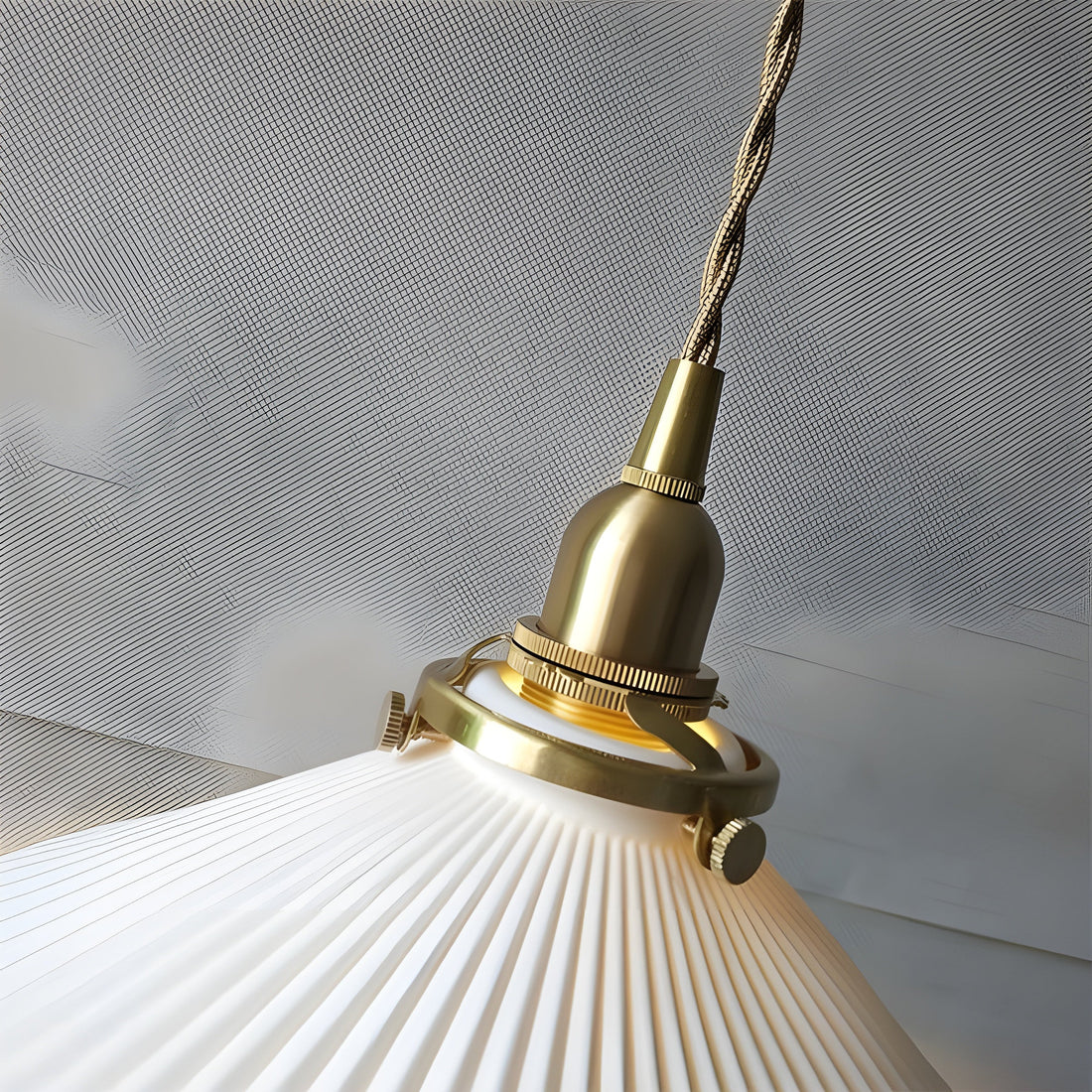 JapandiBeam Light - Japansk keramik hängande lampa med rännmönster