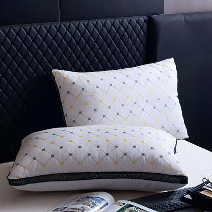 SkyDream Kudde – Broderad Nackstödskudde