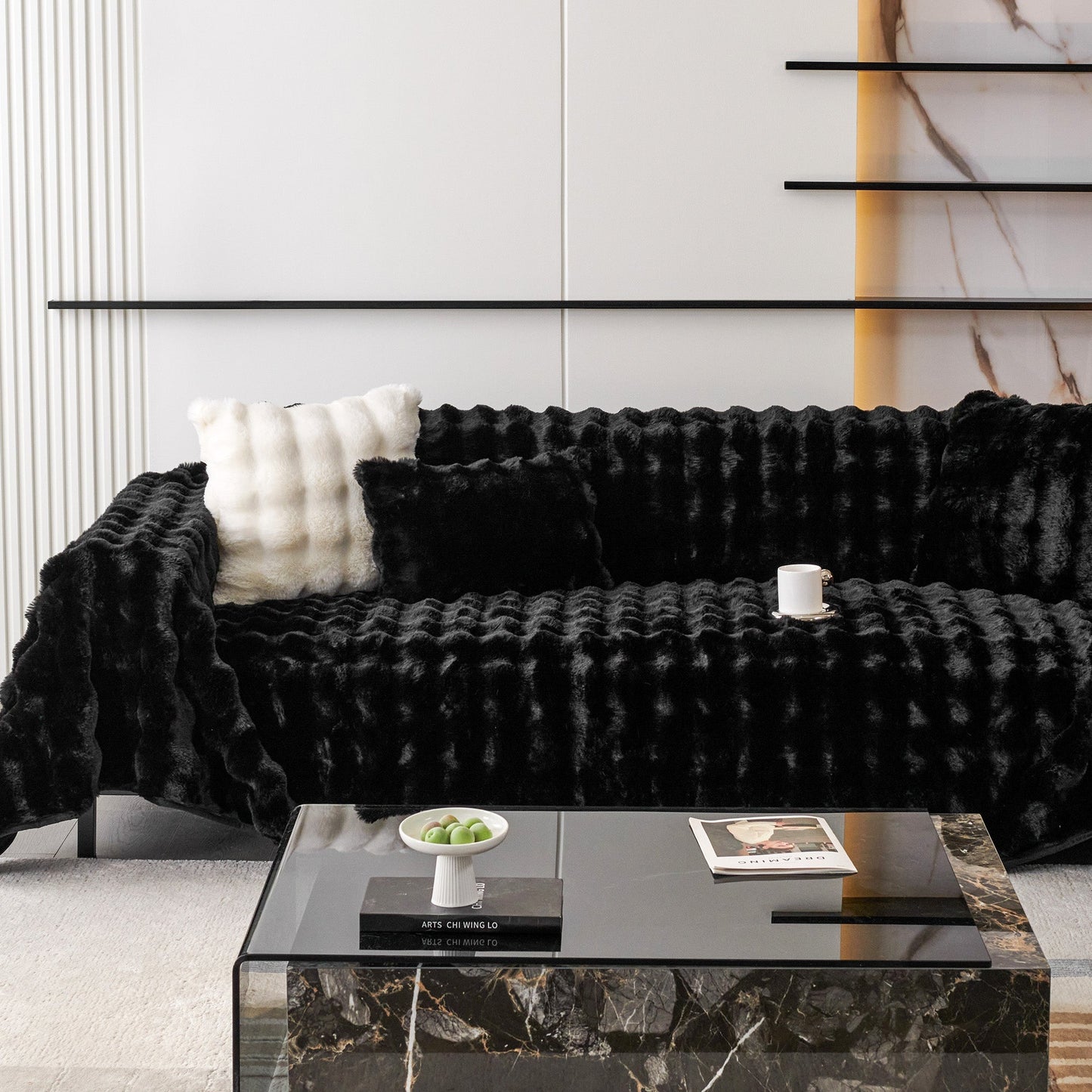 Luxe Ripple Faux Fur Sofföverdrag - Modernt, Stilrent & Hållbart Soffaskydd