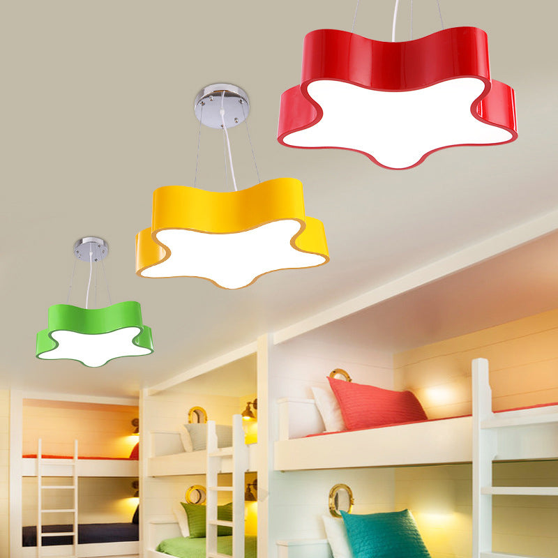 LED Barnlampa Hängande med Stjärna Acryl Kåpa, Röd/Grön/Gul Avslutning