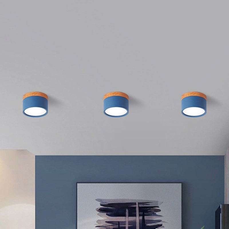Klein Taklampa Macaron Metall Kök Bar Flush Mount Belysning i Gul/Blå/Svart och Trä