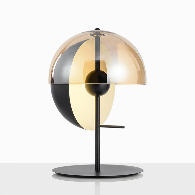 Globe Nattdukslamp - Modern Svart Bordslampa med Amber Glasöverdrag