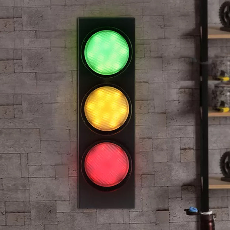 TrafficLight - Modern vägglampa i trafikljusform med 3 ljus i svart för korridor