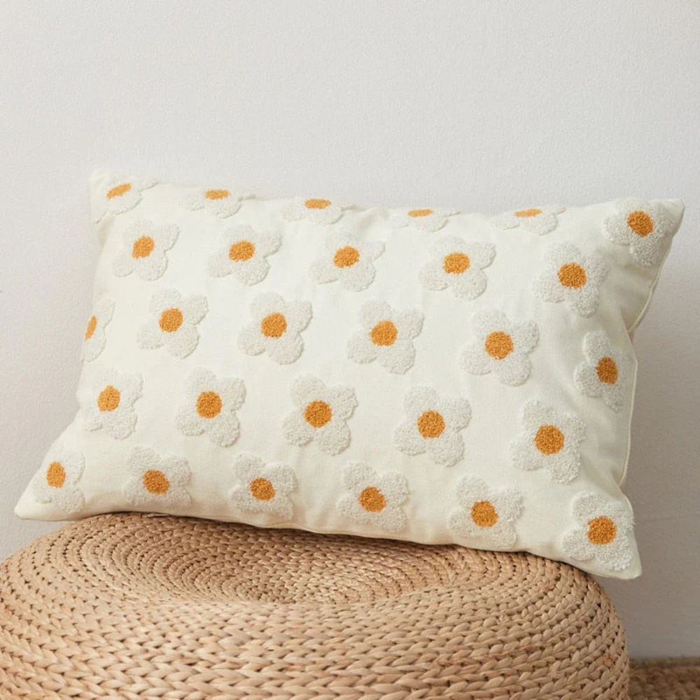 Lustrous Floral Broderad Kuddöverdrag