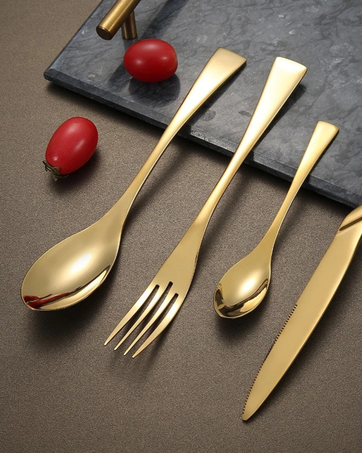 Élan Luxe – Fint Bestickeset med Tidlös Elegans för en Stilig Dukning