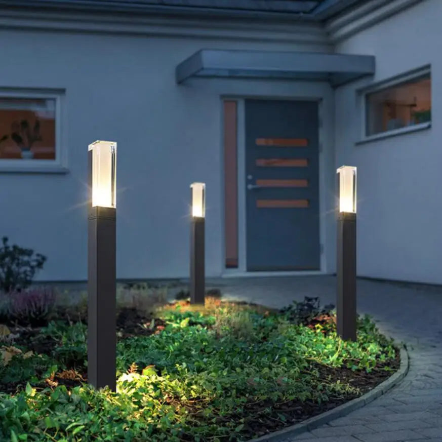 LuxeLight - Modern Utomhuslampa i Aluminium