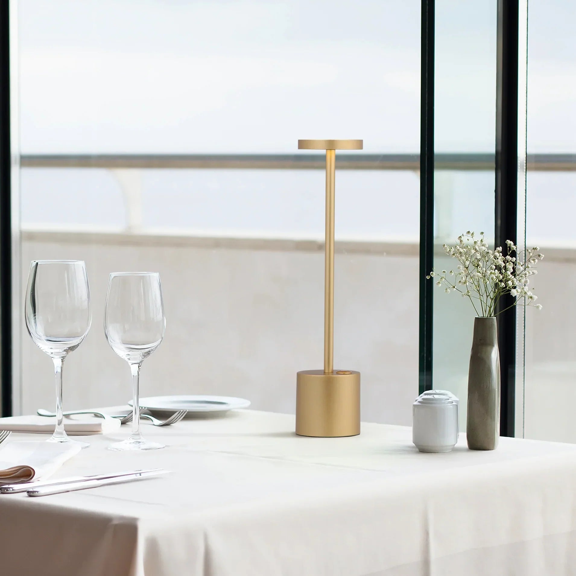 SleekShine - Uppladdningsbar Bordslampa