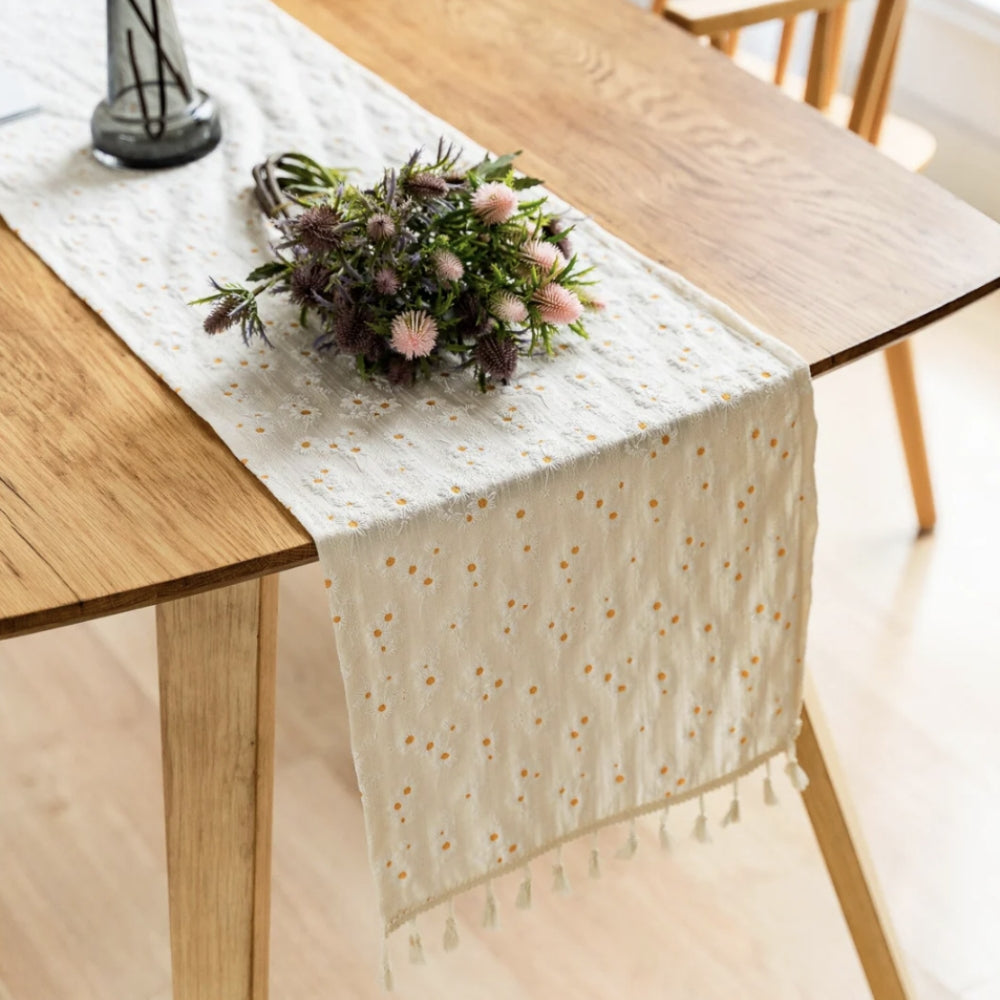 Lekfull Daisy Broderad Boho Bordlöpare