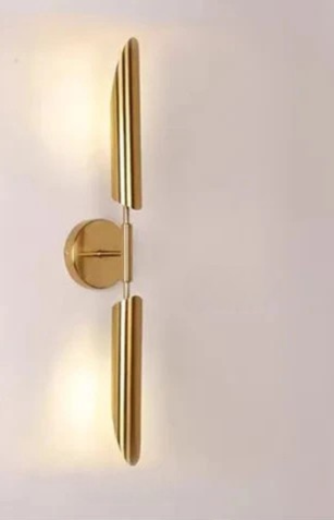 GoldenGlow – Minimalistisk LED Vägglampa för Vardagsrum &amp; Sovrum