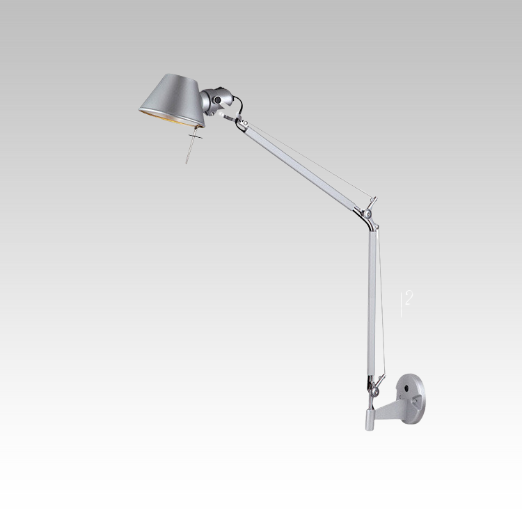 Silverfärgad Industriell Bordslampa - Teleskopisk Design