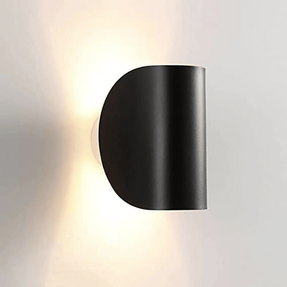 Arcella | Dimbar LED-vägglampa i kurvig design för varmt ambientljus