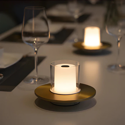 Avena | Sladdlös LED-bordslampa i elegant design