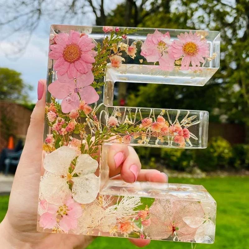 Brev Harpiks Lampa med Torkade Blommor