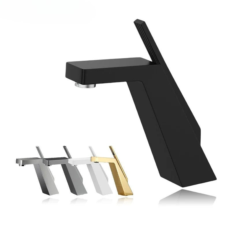 Carvallo – Badrumsarmatur med ett handtag med modern design och enkel vattenkontroll