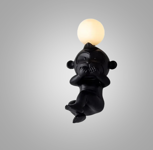 LekfullGlöd - Rolig Apa Vägglampa med Mjölkglas – Dekorativ LED Lampa