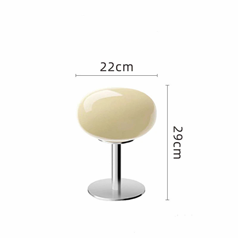 Liora Pop | LED-bordslampa i Bauhaus-stil med globskärm