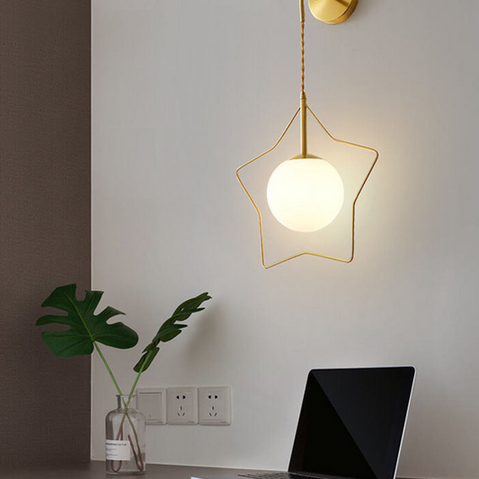 Carvallo – Unik konstnärlig vägglampa med skulpturell stjärndesign