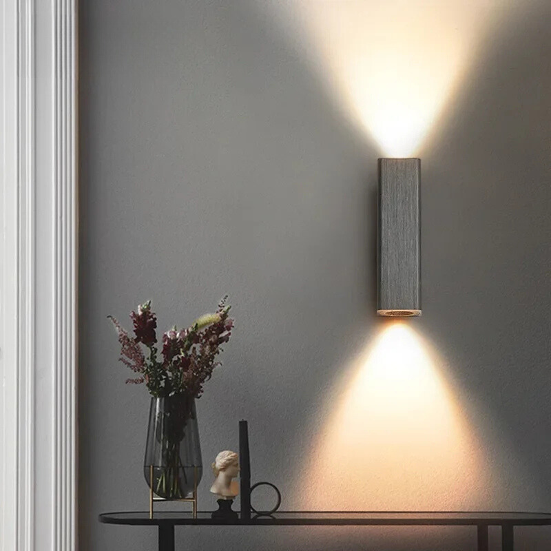 GlowLuxe - Modern LED Vägglampa för Sovrum &amp; Korridor