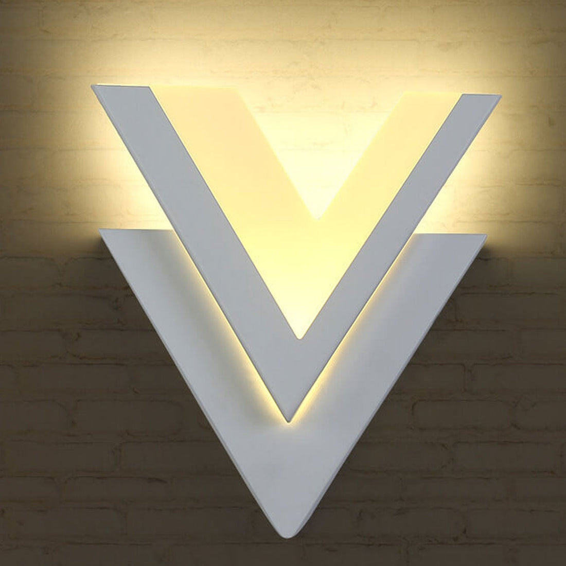 Minimalistisk V-formad LED-vägglampa