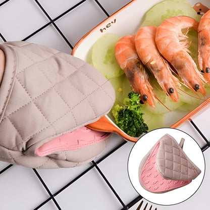 Silicone padded heat-resistant oven mitts