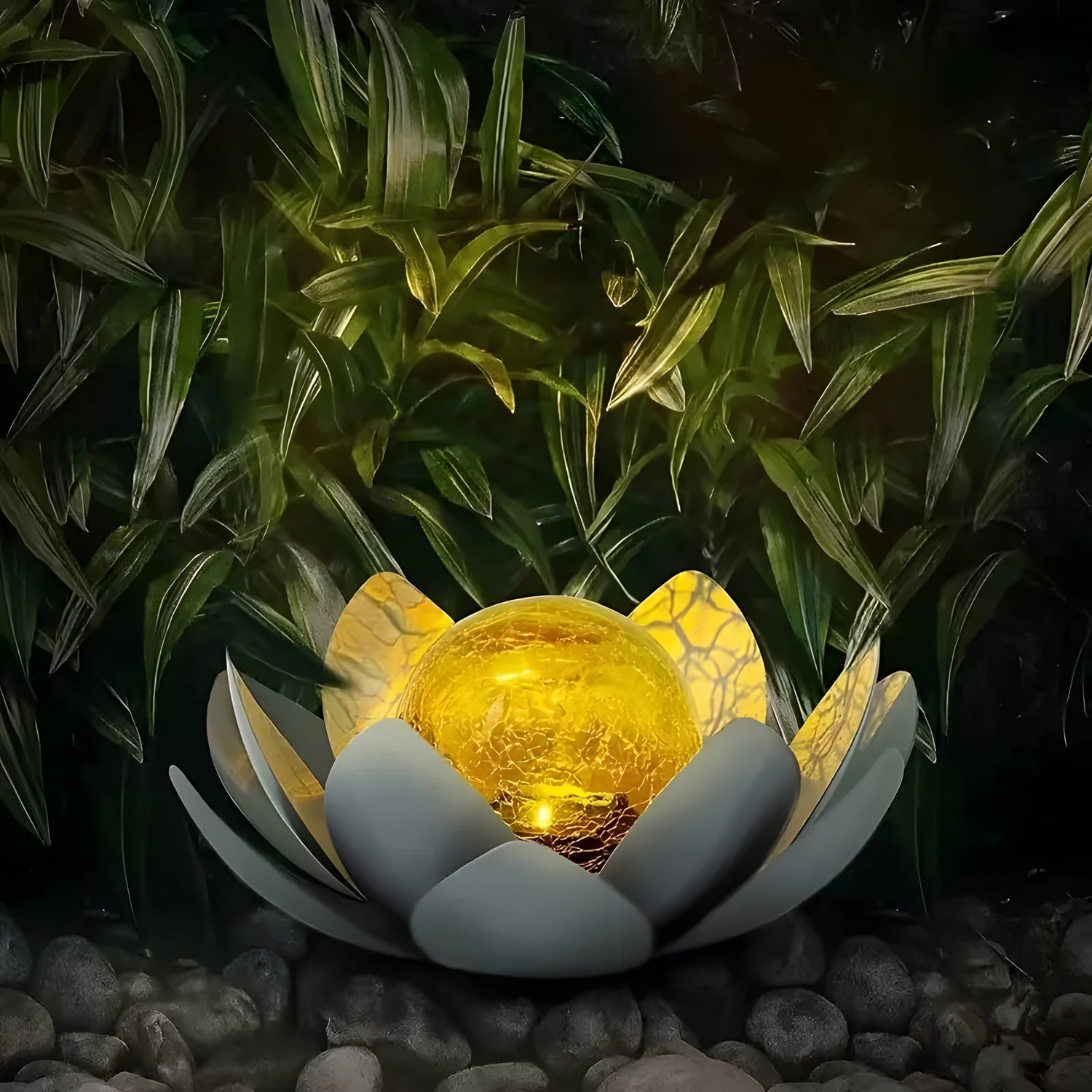 GlowPetal - Solar LED Lotusblomslampa