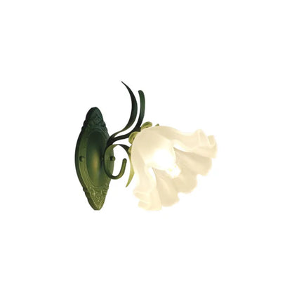 LilyGlow – Vägglampa med Blommönster