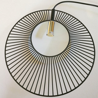 Minimalistisk Svart Metall Hänglampa för Matrum