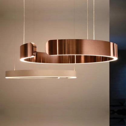 Luna LED Rund Hänglampa – Svart/Guld Metall
