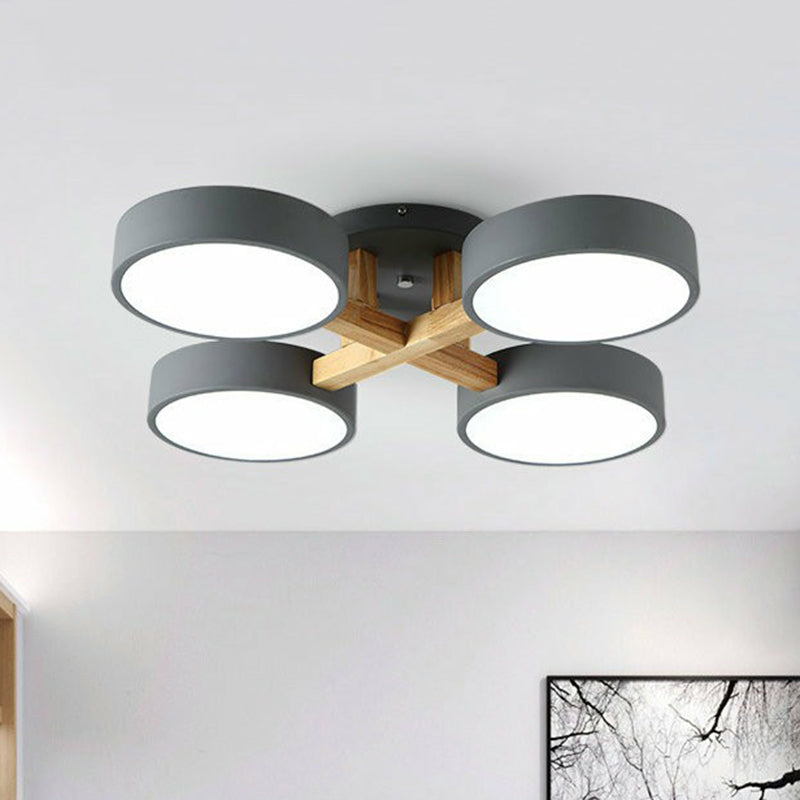 LED Taklampa med Modern Design i Trä