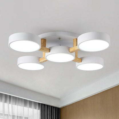 LED Taklampa med Modern Design i Trä