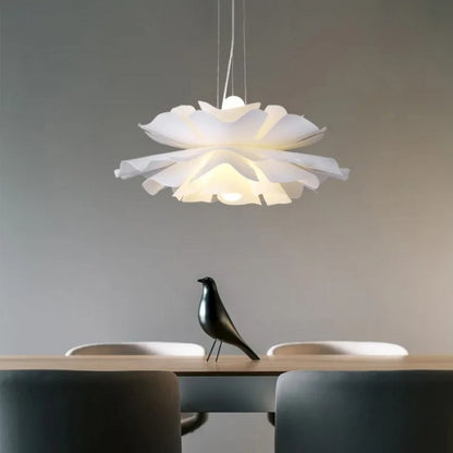 LumiFlora – Elegant nordisk hänglampa